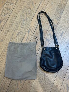 Vintage 80s-90s Bottega Veneta Black Leather Shoulder Bag